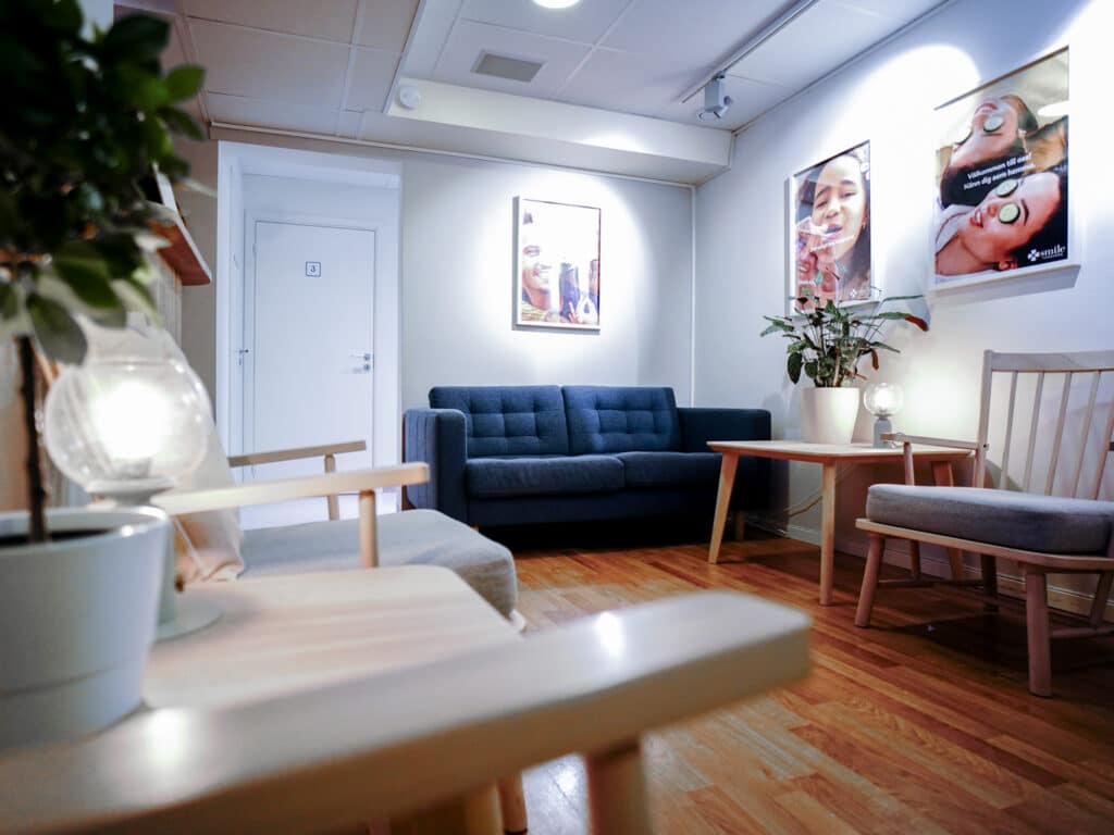 Väntrum på Smile Hässelby Strand